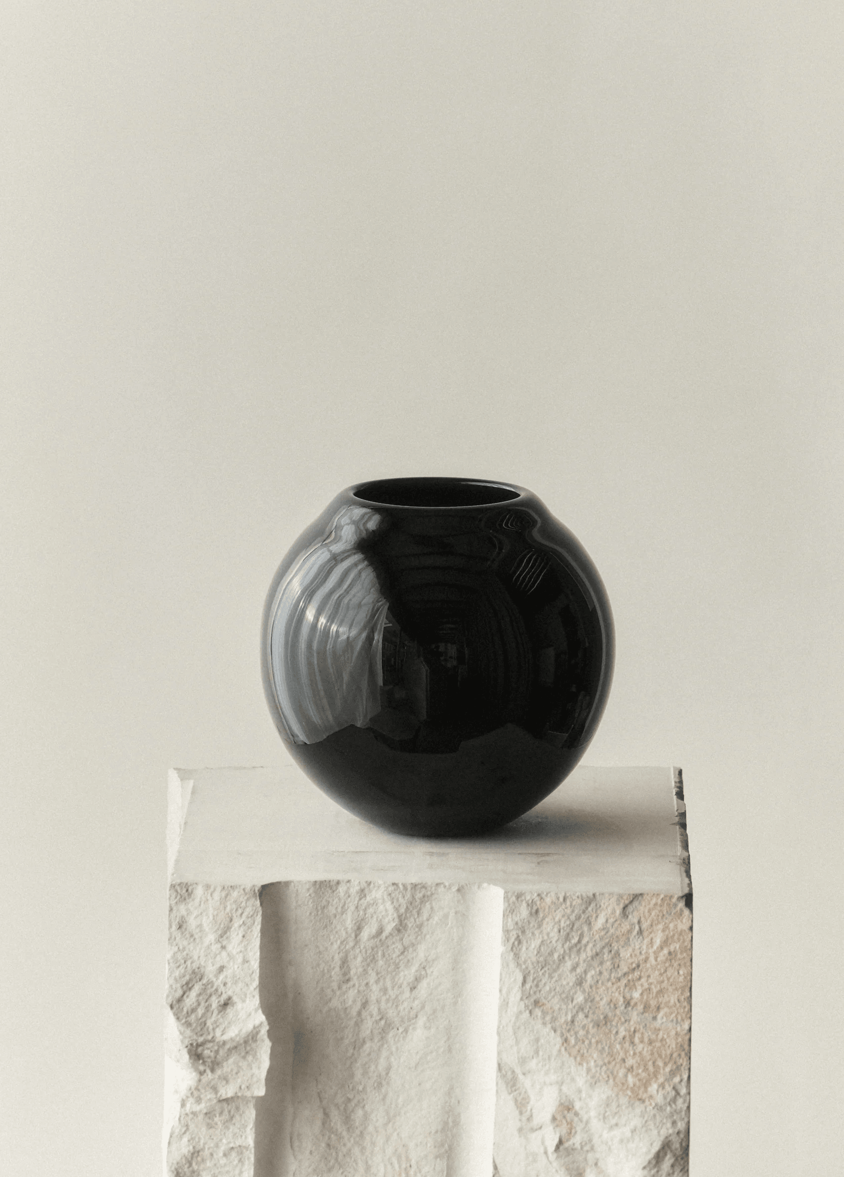 LOUISE ROE PACKS MARCH2463571.jpg